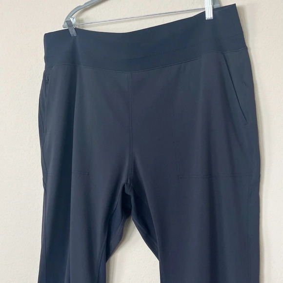 Athleta Venice Black Jogger Pants - Picture 6 of 13